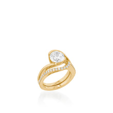 Load image into Gallery viewer, Apropos Aire Yellow Gold Engagement Ring