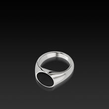 Load image into Gallery viewer, Colbat Chrome Signet Ring with Tantalum Noir