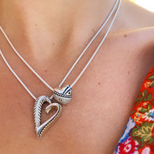 Load image into Gallery viewer, Entwine Heart Pendant Necklace