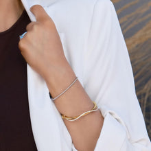 Load image into Gallery viewer, Bellagio Petite Pave Diamond Bracelet