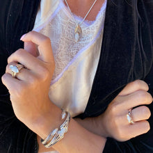 Load image into Gallery viewer, Elixir Pave Diamond Hinged Cuff