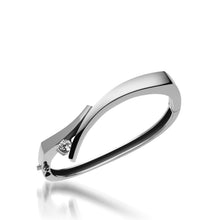 Load image into Gallery viewer, Oyster Diamond Bracelet