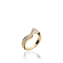 Load image into Gallery viewer, Intrigue Diamond Wedding Band