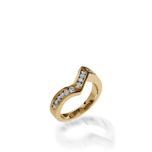 Load image into Gallery viewer, Intrigue Yellow Gold, Round Brilliant Diamond Wedding Band
