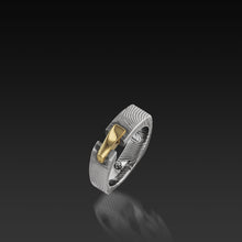Load image into Gallery viewer, Men&#39;s Flat Twist Damascus Steel and 14 karat Yellow Gold Aries Band
