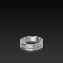 Load image into Gallery viewer, Men's 18 karat white gold Delicia Diamond Band