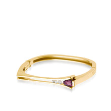 Load image into Gallery viewer, Women's 14 karat Yellow Gold Venture Small Pear-shaped Rhodolite Garnet Bracelet with Diamonds