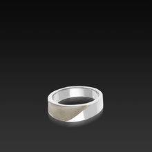 Load image into Gallery viewer, Men's 14 karat white gold band Concept Band