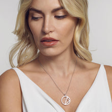 Load image into Gallery viewer, Essence Iconic Round Diamond Pendant