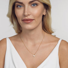 Load image into Gallery viewer, Oyster Small Solitaire Diamond Pendant Necklace