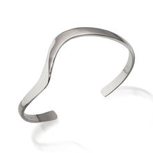 Load image into Gallery viewer, Women's Hand-forged in 14 karat White Gold Dallas Cuff Bracelet