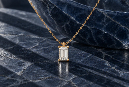 The Enduring Charm of a 14 Karat Diamond Necklace