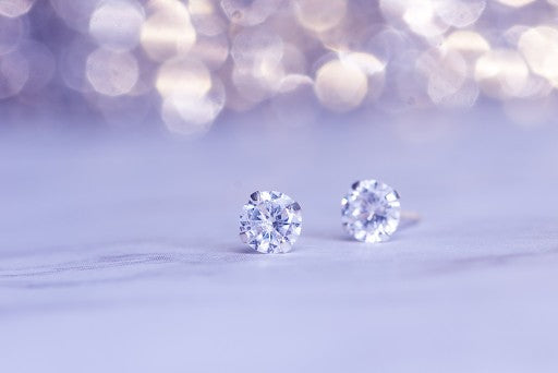 Diamond Stud Earrings for Women: the Perfect Holiday Gift (2025)
