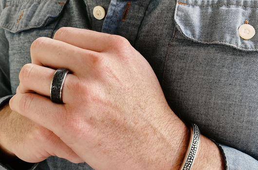 Tips on Building Your Perfect Men's Wedding Band