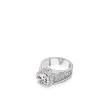 Load image into Gallery viewer, Maya Elite White Gold Diamond Ring
