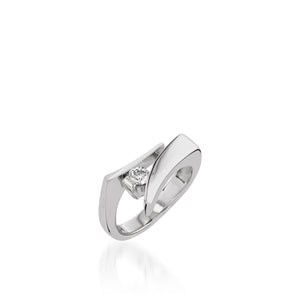 Oyster Petite Diamond Ring