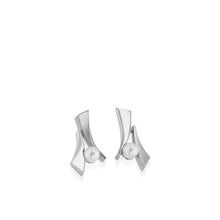 Load image into Gallery viewer, Oyster Pearl Drop Earrings
