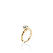 Load image into Gallery viewer, Poppy  Aire Engagement Ring

