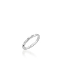 Load image into Gallery viewer, Poppy Engagement Ring
