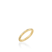 Load image into Gallery viewer, Poppy Engagement Ring
