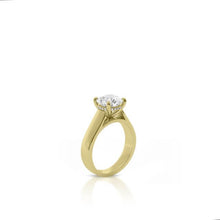 Load image into Gallery viewer, Liz Engagement Ring
