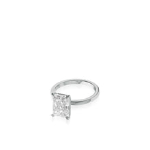 Load image into Gallery viewer, Duchess Solitaire Radiant Engagement Ring
