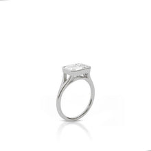Load image into Gallery viewer, Kat Engagement Ring
