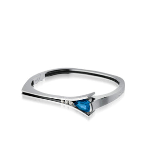 Women's 14 karat White Gold Venture Pear-shaped London Blue Topaz Bracelet with Diamonds