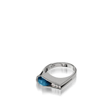 Load image into Gallery viewer, Women&#39;s 14 karat White Gold Venture Pear-shaped London Blue TopazRing Small
