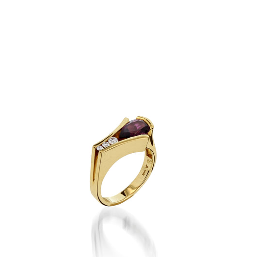 Women's 14 karat Yellow Gold Venture Pear-shaped Rhodolite Garnet Ring Small