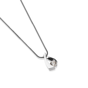 Women's 14-karat White Gold Oyster Small Solitaire Diamond Pendant Necklace