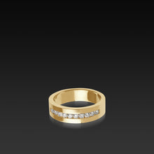 Load image into Gallery viewer, Men&#39;s 18 karat yellow gold Delicia Diamond Band
