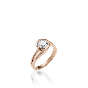 18 karat Rose Gold Bellissima Solitaire Diamond Engagement Ring