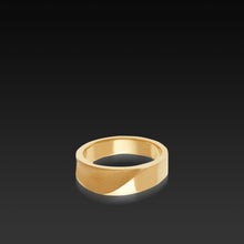 Load image into Gallery viewer, Men&#39;s 14 karat yellow gold band Concept Band
